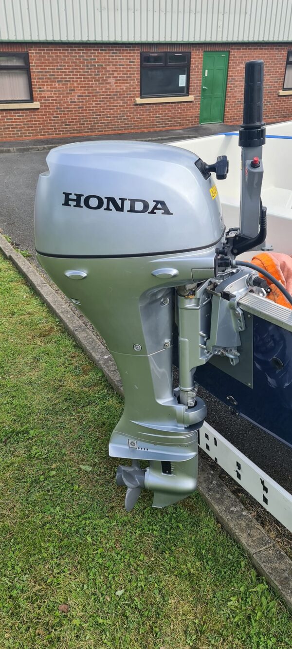 Orkney Longliner 16 fitted with Honda BF20 4-stroke outboard on custom Orkney trailer.