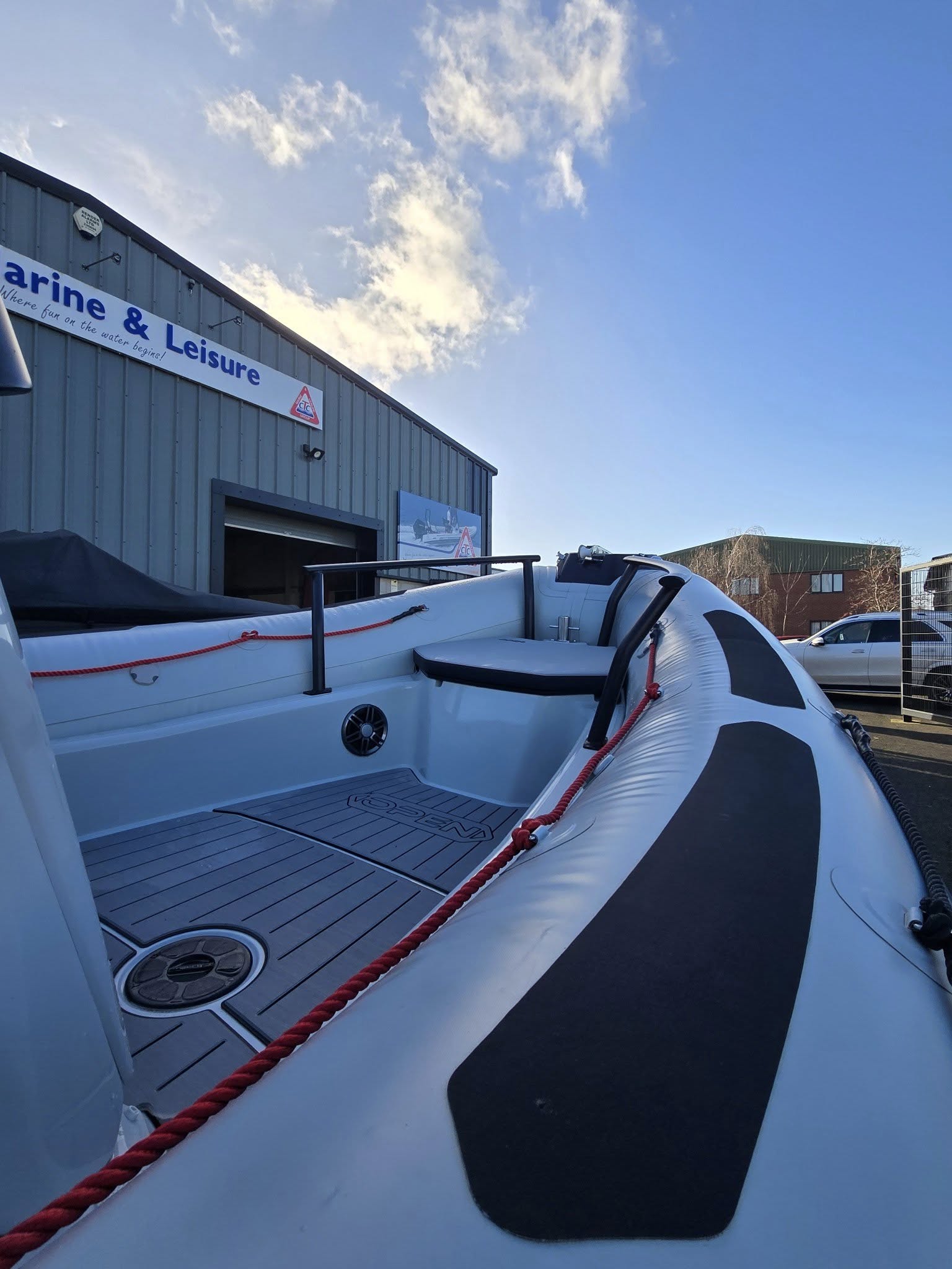 Zodiac 6.50 Open, Mercury F175 ProXS outboard motor, SBS R4-2000EL Roller Trailer Fabulous Zodiac 6.50 Open | Mercury F175 ProXS | Loaded Spec