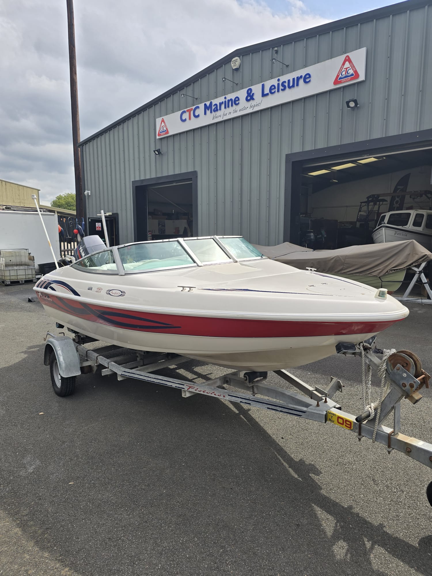 Fletcher 15 Arrowflash fitted with Yamaha 75hp 2-stroke, electric start Fletcher 15 Arrowflash fitted with Yamaha 75hp 2-stroke, electric start - Image 9